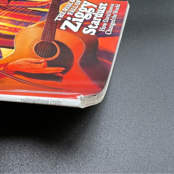 Rolling Stone Magazine Issue 1149 February 2 2012 - David Bowie / Bonnie Raitt - Picture 5 of 5